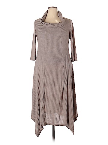 Amanda Lane Casual Dress (view 1)