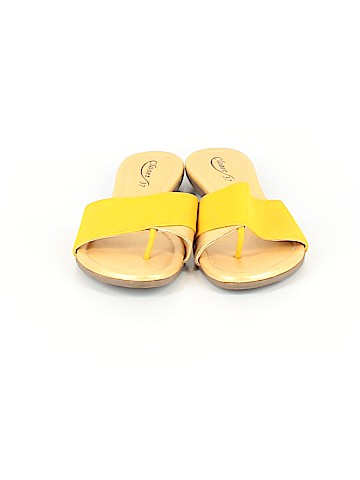 Closet Sandals (view 2)