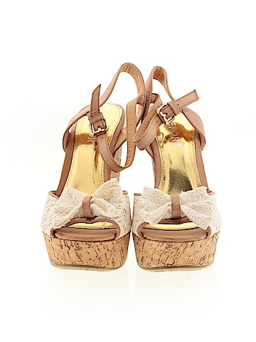 REPORT Wedges (view 2)