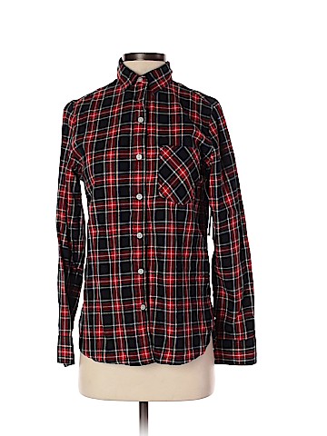 Old Navy Long Sleeve Button-Down Shirt (view 1)