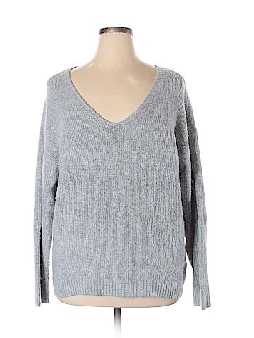 Old Navy Pullover Sweater (view 1)