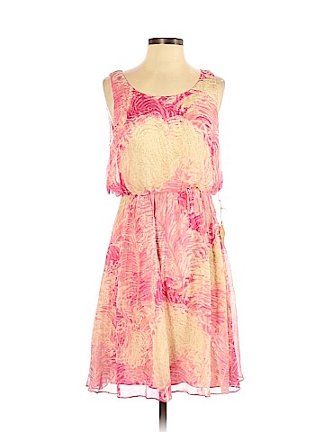 Urban Outfitters Casual Dress (view 1)