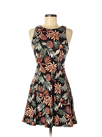 Forever 21 Casual Dress (view 1)