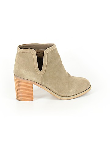 Urban Outfitters Ankle Boots (view 1)