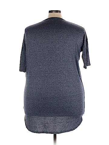 Lularoe Short Sleeve T-Shirt (view 2)