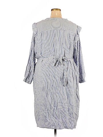 Old Navy Casual Dress (view 2)