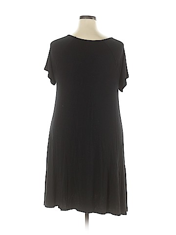 Old Navy Casual Dress (view 2)