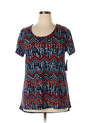 Lularoe Short Sleeve T-Shirt (view 1)