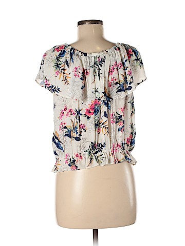 American Eagle Outfitters Short Sleeve Blouse (view 2)