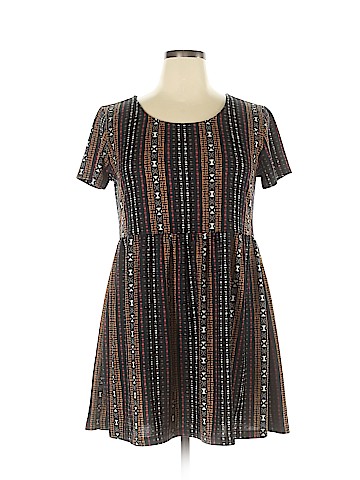 Forever 21 Casual Dress (view 1)