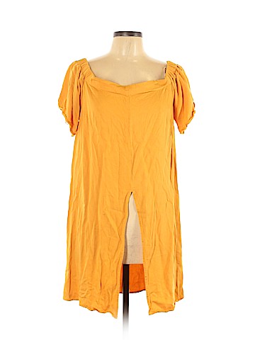 ELOQUII Short Sleeve Blouse (view 1)