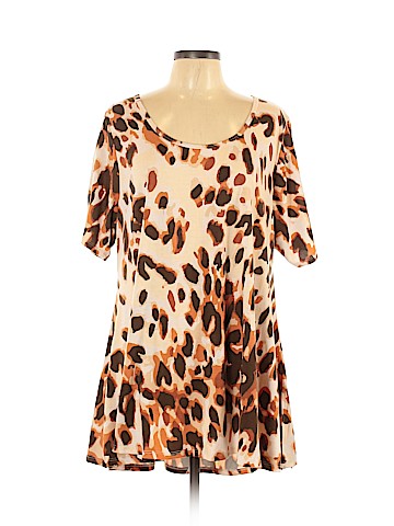 Lularoe Short Sleeve Top (view 1)