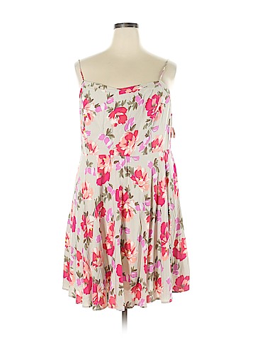 Old Navy Casual Dress (view 1)