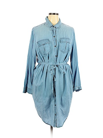 Ava & Viv Casual Dress (view 1)