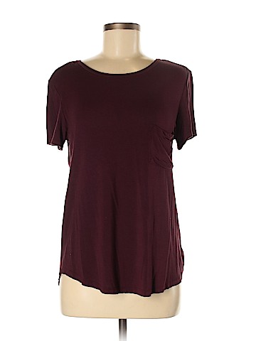 American Eagle Outfitters Short Sleeve T-Shirt (view 1)