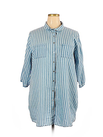 Robert Louis 3/4 Sleeve Button-Down Shirt (view 1)