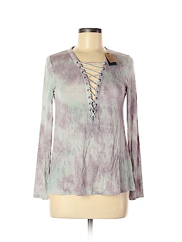 American Eagle Outfitters Long Sleeve Top (view 1)