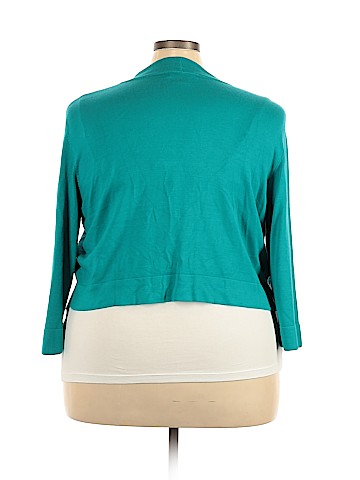 Jessica Howard Shrug (view 2)