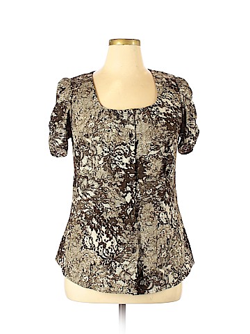 Lane Bryant Short Sleeve Button-Down Shirt (view 1)