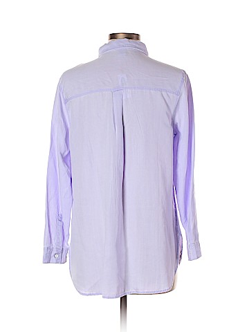 Old Navy Long Sleeve Button-Down Shirt (view 2)