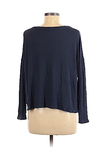 American Eagle Outfitters Long Sleeve Top (view 2)