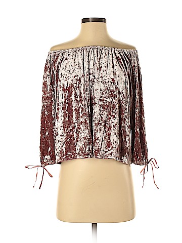 American Eagle Outfitters 3/4 Sleeve Top (view 1)