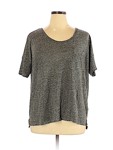 Old Navy Short Sleeve T-Shirt (view 1)