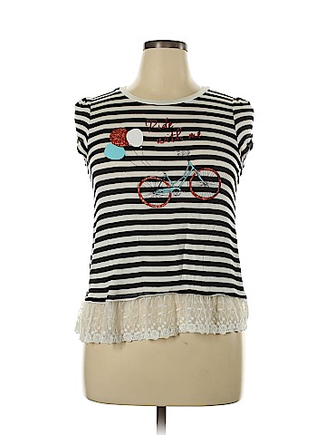 Monteau Short Sleeve Top (view 1)