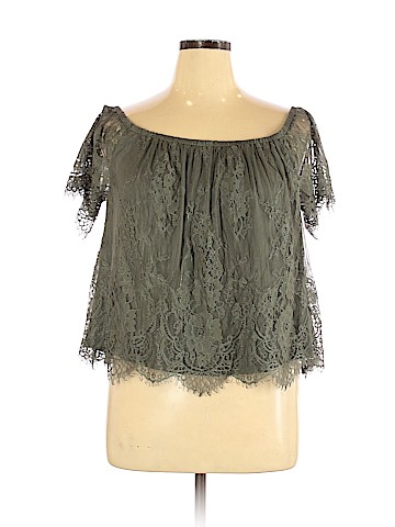 American Eagle Outfitters Short Sleeve Blouse (view 1)