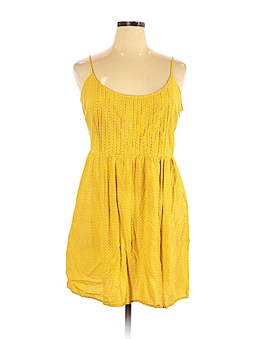 Old Navy Sleeveless Blouse (view 1)