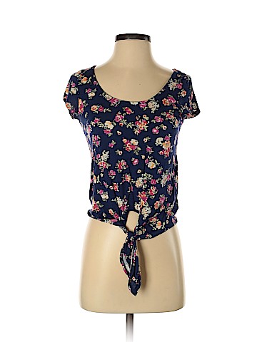 Charlotte Russe Short Sleeve Top (view 1)