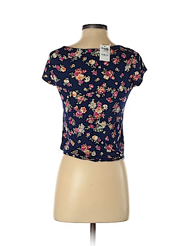 Charlotte Russe Short Sleeve Top (view 2)