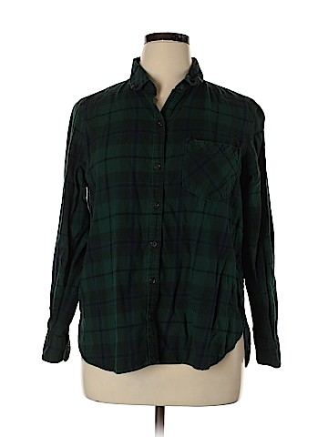 Old Navy Long Sleeve Button-Down Shirt (view 1)