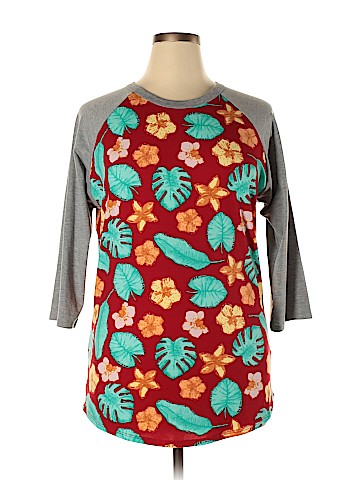 Lularoe 3/4 Sleeve T-Shirt (view 1)