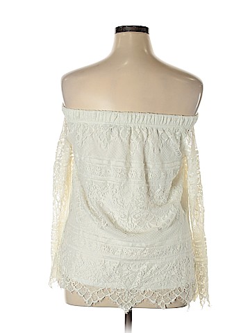 Apt. 9 3/4 Sleeve Top (view 2)