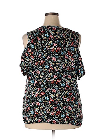 Extra Touch Short Sleeve Blouse (view 2)