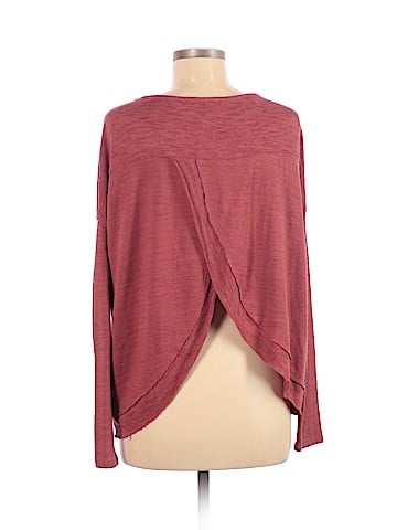 American Eagle Outfitters Pullover Sweater (view 2)