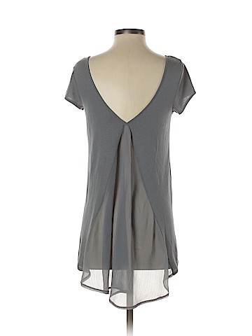 American Eagle Outfitters Short Sleeve Top (view 2)