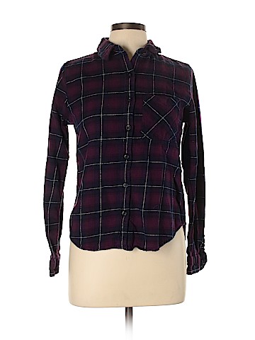 Forever 21 Long Sleeve Button-Down Shirt (view 1)