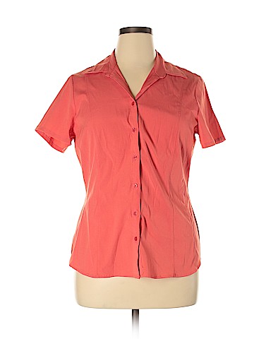 Croft & Barrow Short Sleeve Button-Down Shirt (view 1)