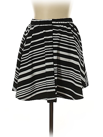 Forever 21 Casual Skirt (view 2)
