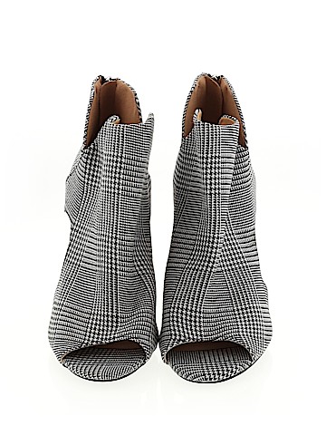 Qupid Ankle Boots (view 2)