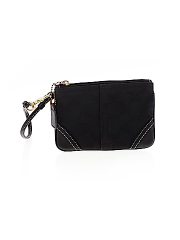Coach Wristlet (view 2)