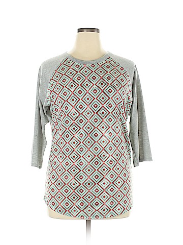 Lularoe 3/4 Sleeve T-Shirt (view 1)