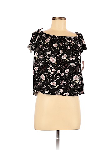 American Eagle Outfitters Sleeveless Top (view 1)