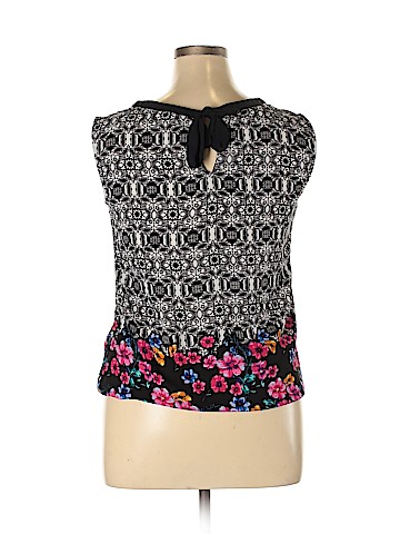 Candie's Sleeveless Blouse (view 2)