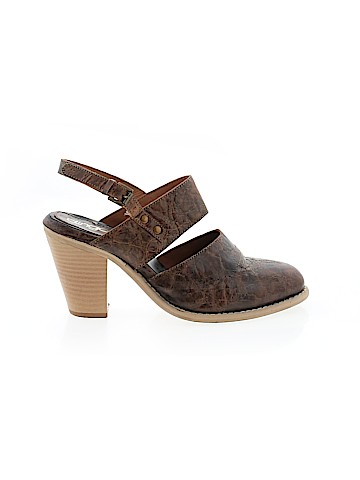 Dingo Heels (view 1)