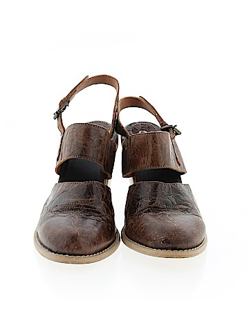 Dingo Heels (view 2)