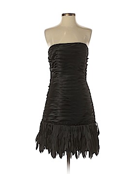 White House Black Market Size 2