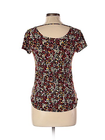 No Boundaries Short Sleeve Top (view 2)